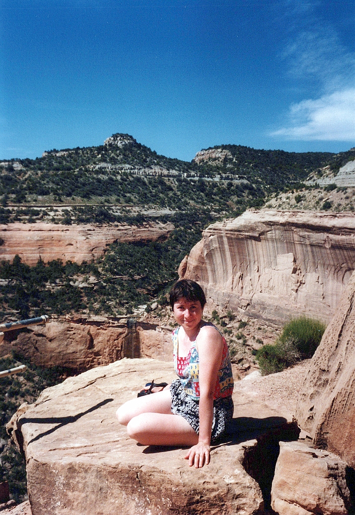1997 - USA 057 (Colorado National Monument, CO - ''Artists Point'').jpg